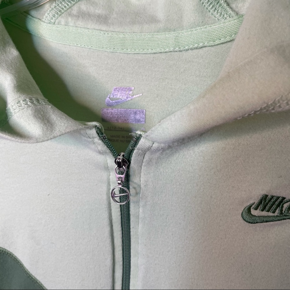 Nike hoodie - Picture 7 of 12